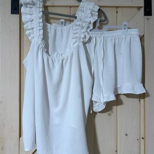 White Ruffled Sleeveless Top and Shorts Pajama Set Size 2XL